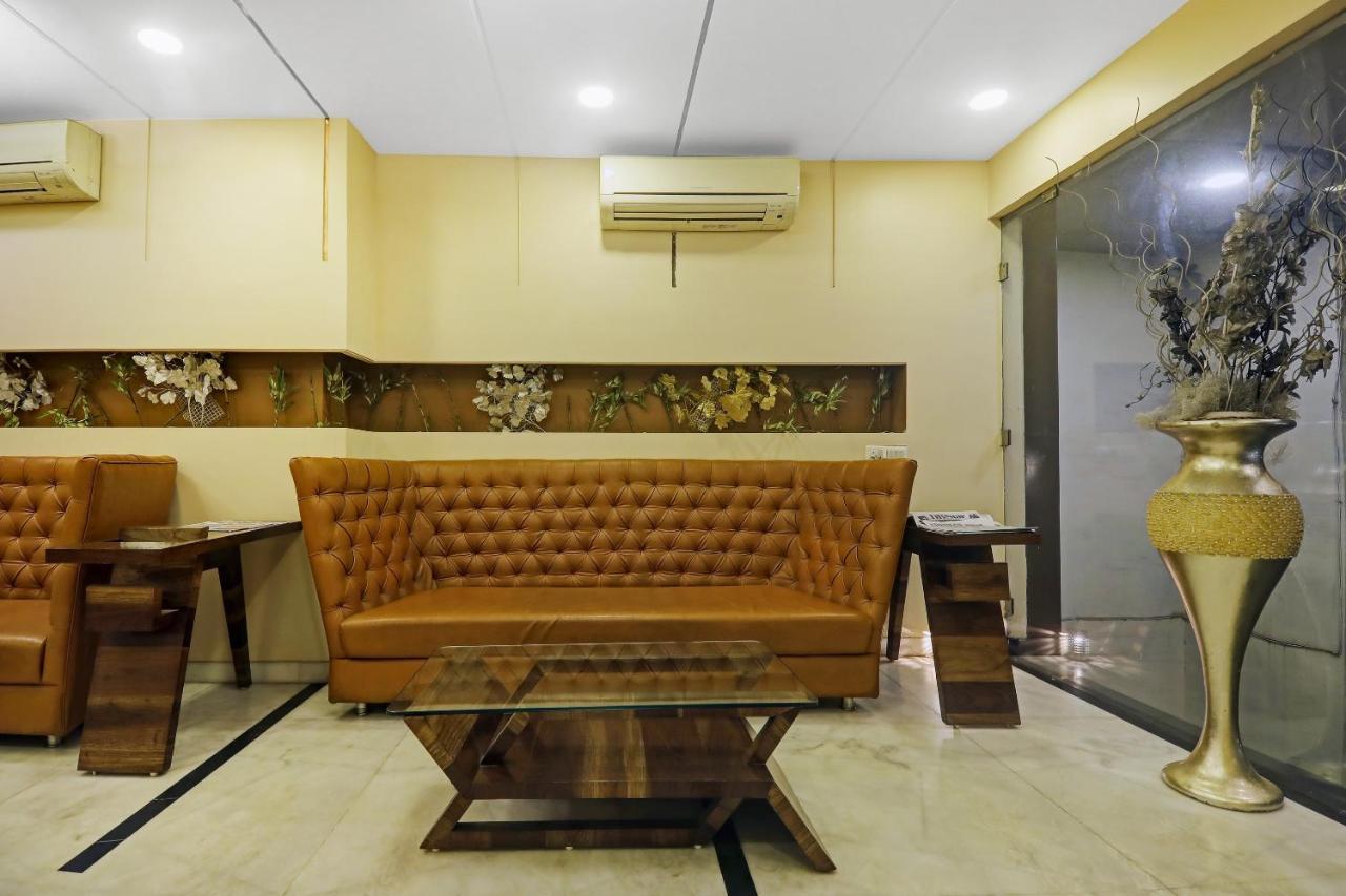 Townhouse Oak Hotel The Sudesh Rāipur Exteriér fotografie