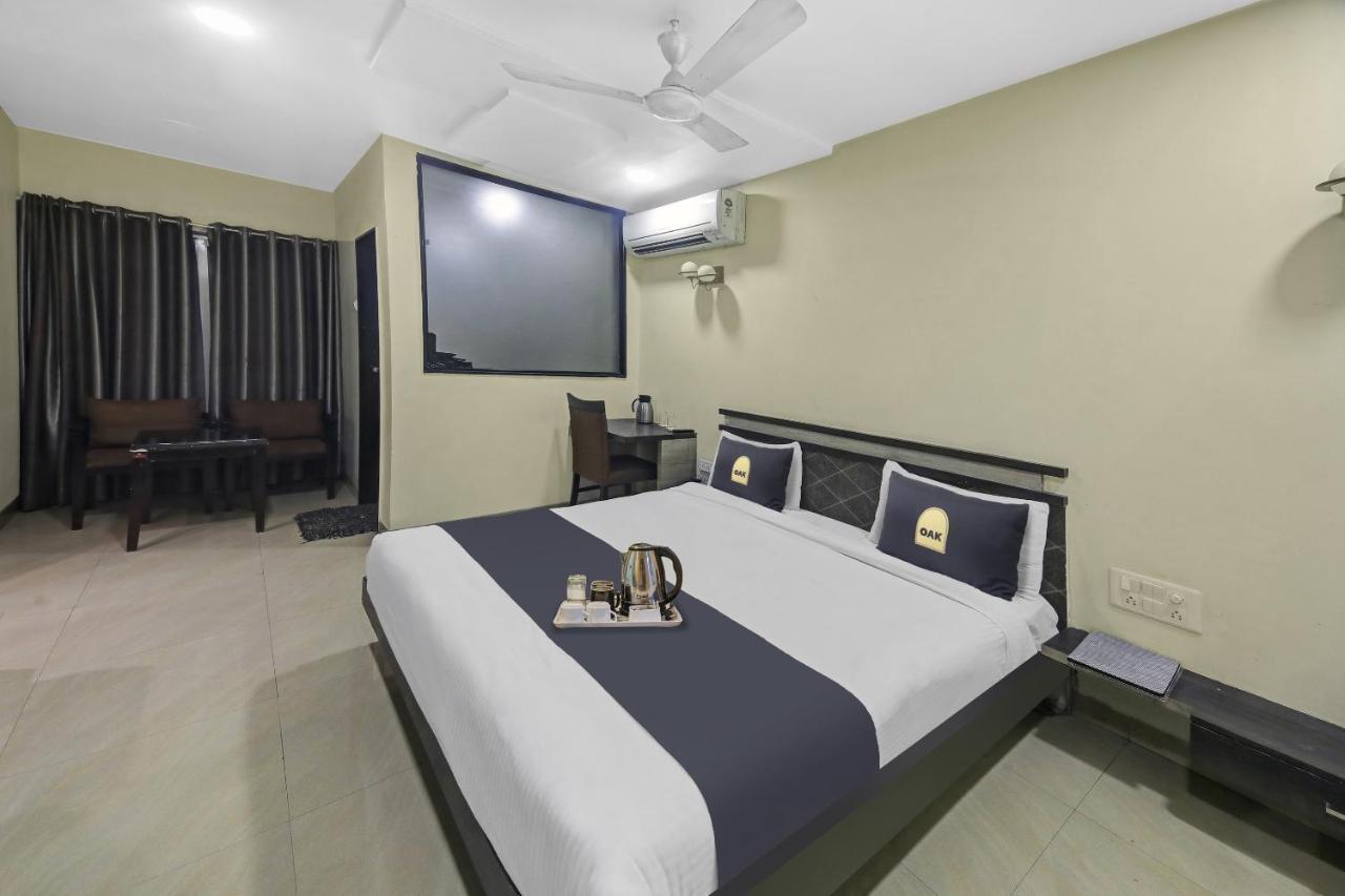 Townhouse Oak Hotel The Sudesh Rāipur Exteriér fotografie