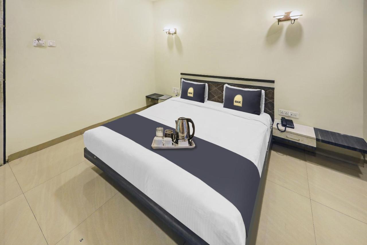 Townhouse Oak Hotel The Sudesh Rāipur Exteriér fotografie